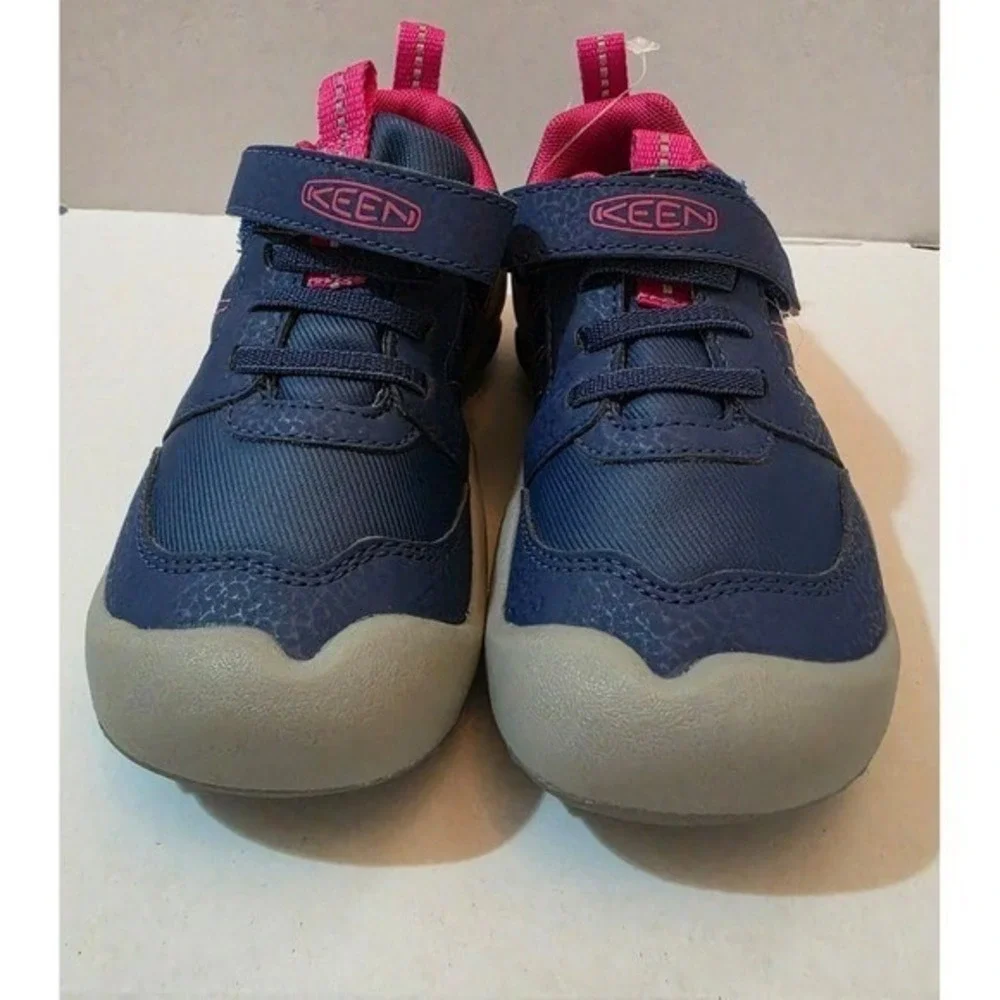 Keen kids knotch